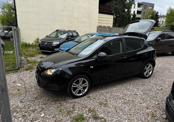 Toyota Yaris cena 56000 przebieg: 49965, rok produkcji 2018 z Mieszkowice małe 254